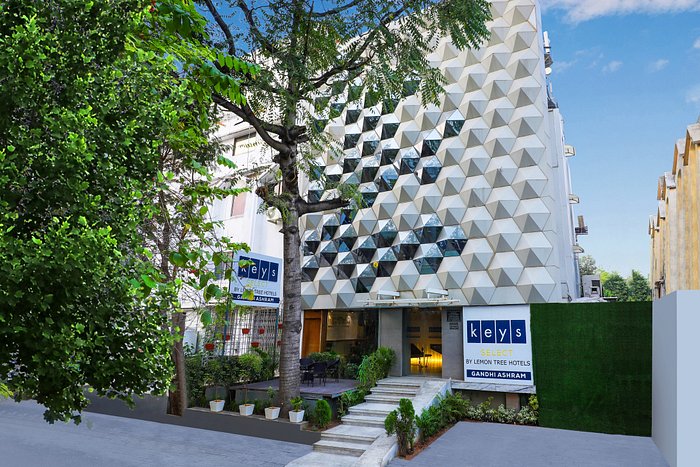 KEYS SELECT BY LEMON TREE HOTELS